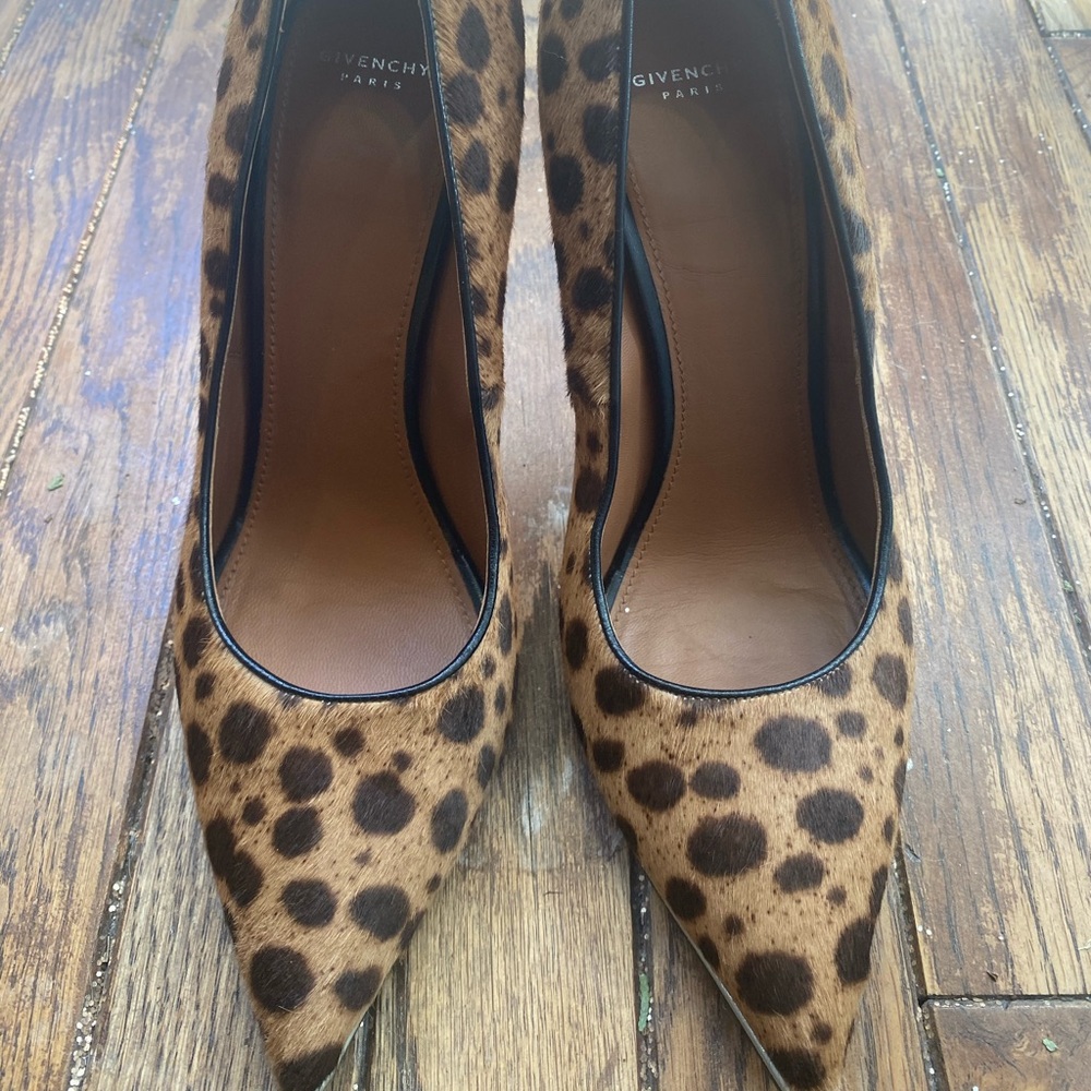 Givenchy - Pointy Toe Stiletto - Calf Hair - 38.5